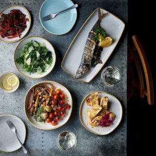 🍽️ Jídlo chutná očima, ale jak ho prezentujete? Nechte vyniknout vaše kulinářské umění na tom správném plátně! 🖼️...